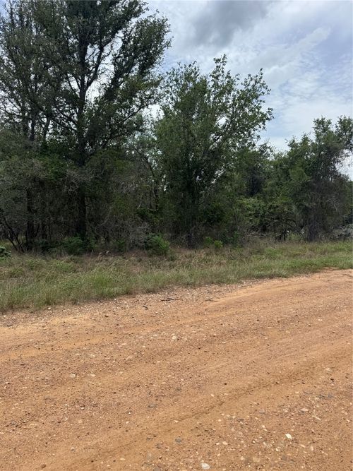 686 Kawainui Ln, Bastrop, TX, 78602 | Card Image