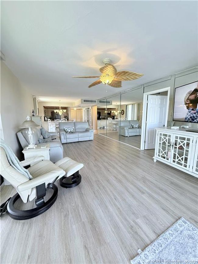 7 - 10600 S Ocean Dr, Condo with 2 bedrooms, 2 bathrooms and null parking in Jensen Beach FL | Image 11