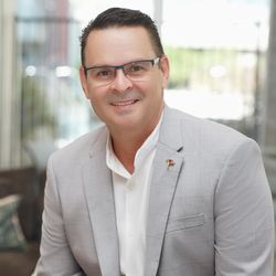 Carlos Ortiz