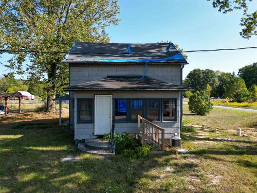 3054 Grant St, Coleman, MI, 48618-9757 | Card Image