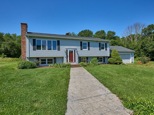 554 Sharps Lot Rd, Swansea, MA, 02777-3737 | Card Image