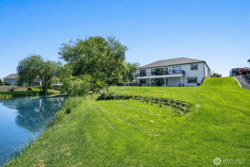 800 S Camas Pl, Moses Lake, WA, 98837-8618 | Card Image