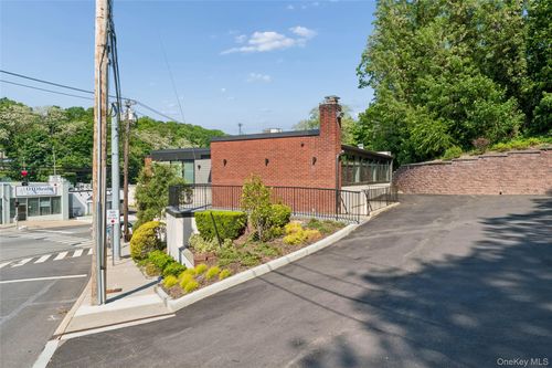 b-780 New York Avenue, Huntington, NY, 11743 | Card Image
