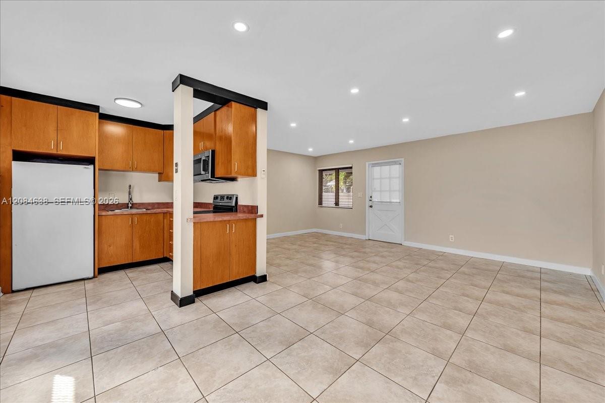Residential in Hollywood 2