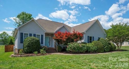 12500 Willow Grove Way, Huntersville, NC, 28078-9635 | Card Image