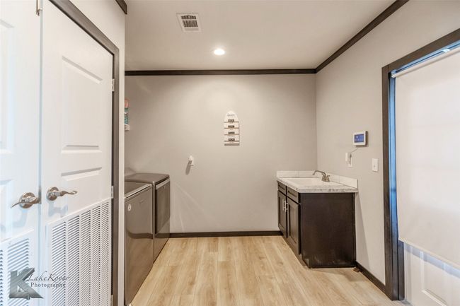 2032 Avenue L, House other with 4 bedrooms, 3 bathrooms and null parking in Anson TX | Image 32