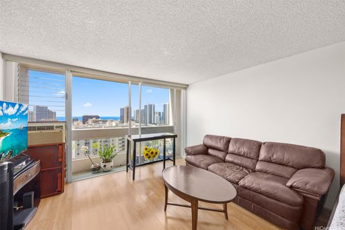 2607-1212 Punahou St, Honolulu, HI, 96826-1040 | Card Image