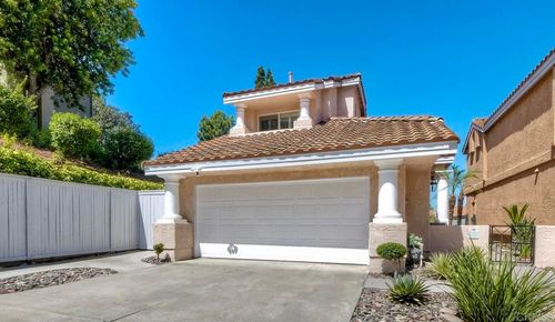 1510 Golfcrest Pl, Vista, CA, 92081-9003 | Card Image