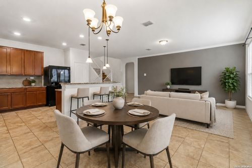 524 Landmark Fls, Cibolo, TX, 78108-4410 | Card Image