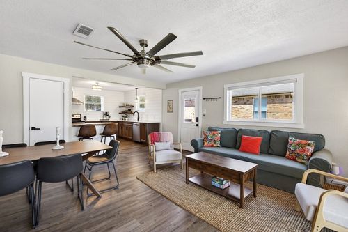 183 Seaside Dr, Gun Barrel City, TX, 75156-4275 | Card Image