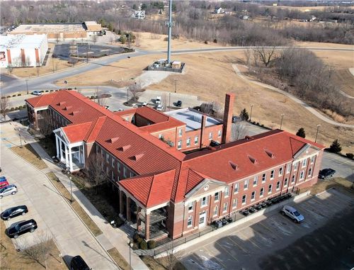 3500 N Village Suite 261 Drive, St Joseph, MO, 64506 | Card Image