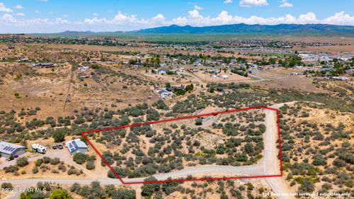 11830 E Yavapai Dr, Dewey Humboldt, AZ, 86327-7109 | Card Image