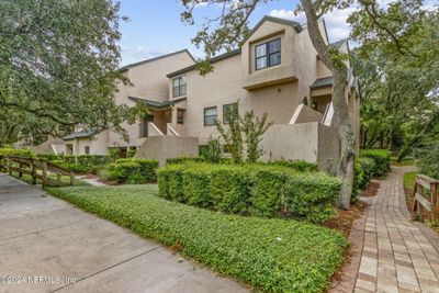 401 - 5010 Summer Beach Boulevard, Condo with 3 bedrooms, 2 bathrooms and null parking in Fernandina Beach FL | Image 1