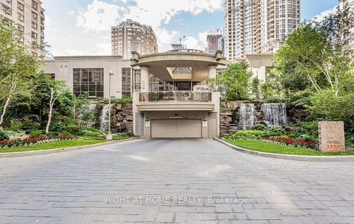 235-3888 Duke Of York Blvd, Mississauga, ON, L5B4P5 | Card Image