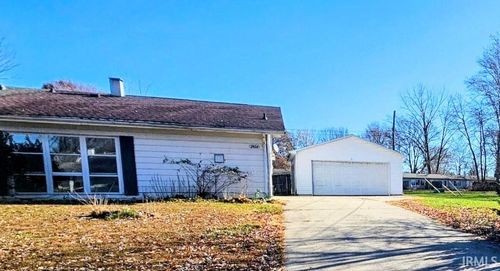 2804 Castle Ct, Peru, IN, 46970-8721 | Card Image