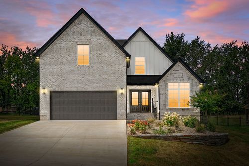 365 Frontier Dr, Clarksville, TN, 37043-2301 | Card Image
