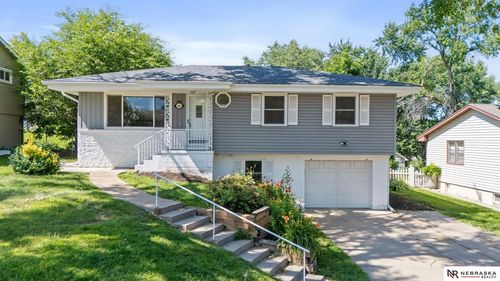 9224 Ruggles St, Omaha, NE, 68134-4016 | Card Image