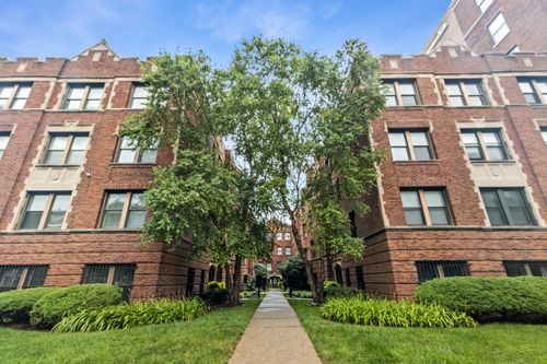 2w-4529.5 S Drexel Blvd, Chicago, IL, 60653 | Card Image