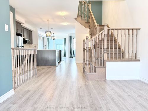 5-92 Huguenot Rd, Oakville, ON, L6H0X4 | Card Image