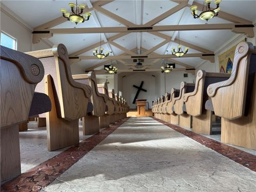 405 S Azusa Ave, Azusa, CA, 91702-4935 | Card Image