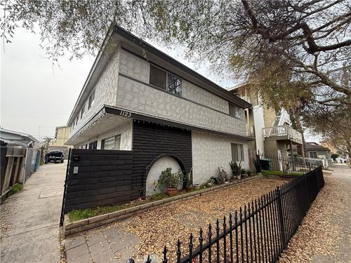 1123 Ohio, Long Beach, CA, 90804 | Card Image