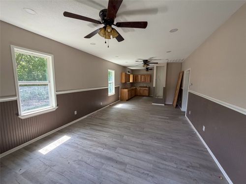 1617 E College St, Sherman, TX, 75090-4209 | Card Image