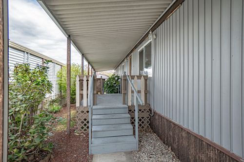 2393 Sw Webster Rd, Grants Pass, OR, 97526-6906 | Card Image