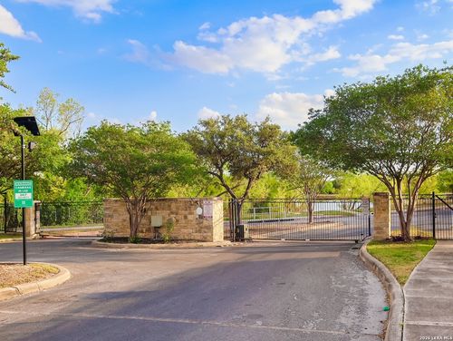1338 Big Lk, San Antonio, TX, 78245-1828 | Card Image