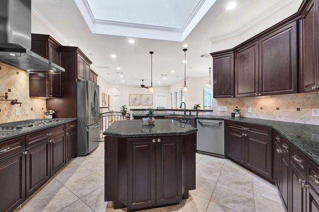5011 Ontonagon Way, House other with 3 bedrooms, 5 bathrooms and 3 parking in Spring TX | Image 7