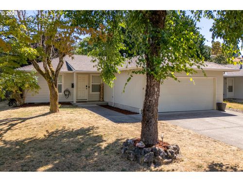 258 S 4th St, Saint Helens, OR, 97051-2016 | Card Image