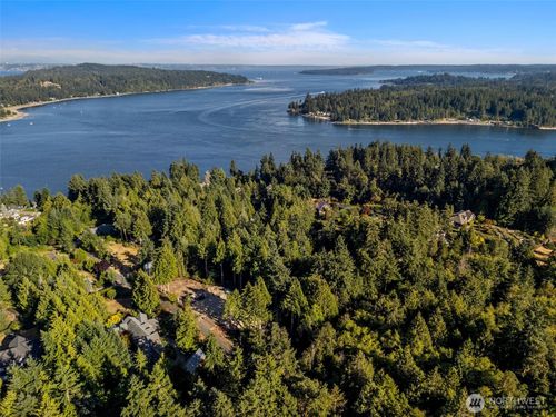 0 Point White Dr Ne, Bainbridge Island, WA, 98110 | Card Image