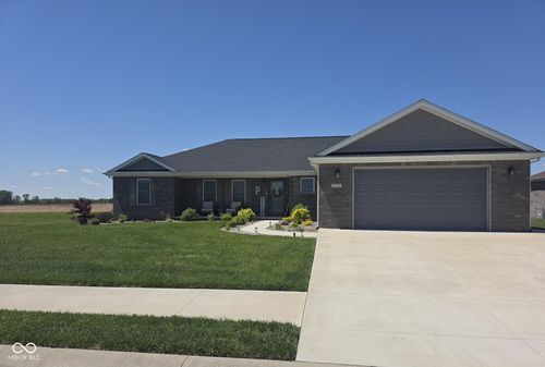1716 Bell Ford Dr W, Seymour, IN, 47274-7464 | Card Image