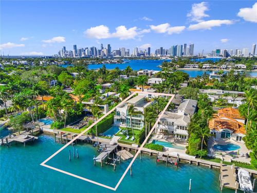 227 E Dilido Dr, Miami Beach, FL, 33139-1229 | Card Image