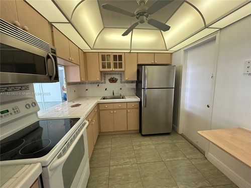 apt-503-1825 S Ocean Dr, Hallandale Beach, FL, 33009-4978 | Card Image