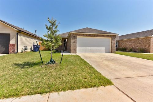 9461 Nw 115th St, Yukon, OK, 73099-9565 | Card Image