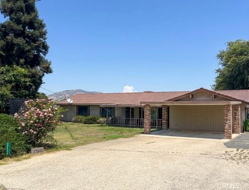 32644 Quail Ln, Squaw Valley, CA, 93675-9718 | Card Image