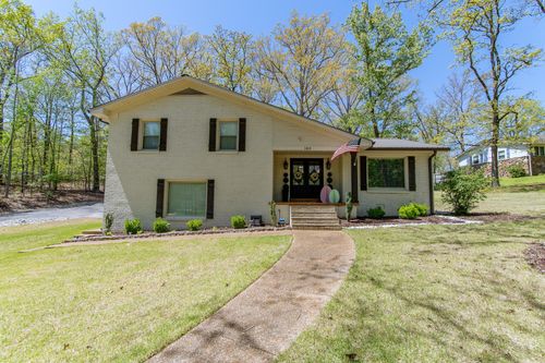 180 Horner Dr, Selmer, TN, 38375-1880 | Card Image