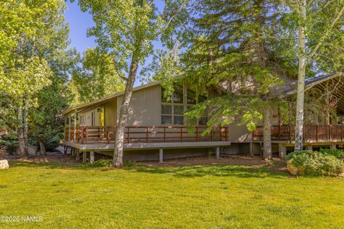 2047 N Country Club Dr, Flagstaff, AZ, 86004-7464 | Card Image
