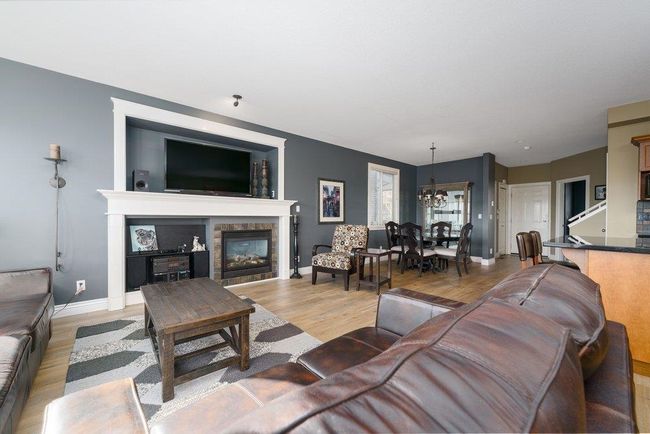 19430 66 A Avenue, House other with 3 bedrooms, 2 bathrooms and 2 parking in Surrey BC | Image 6