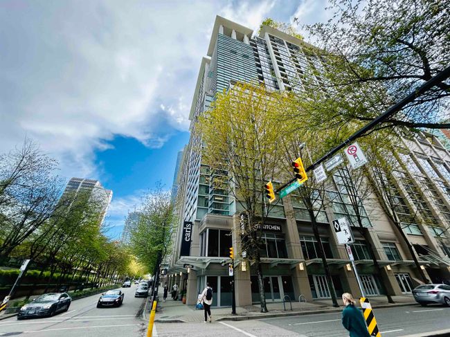 301 - 933 Hornby Street, Condo with 0 bedrooms, 1 bathrooms and null parking in Vancouver BC | Image 1