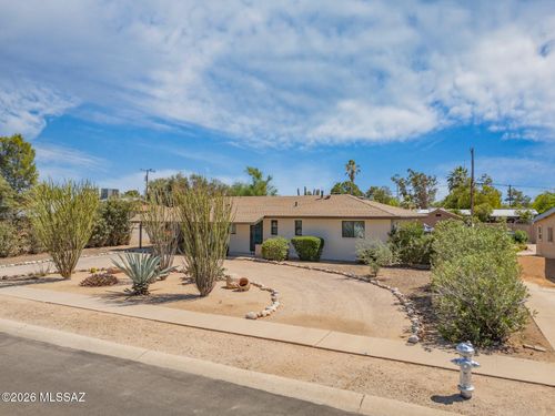 1012 S Carnegie Drive, Tucson, AZ, 85710 | Card Image