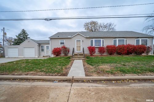 303 Veterans Ln, Creve Coeur, IL, 61610-1001 | Card Image