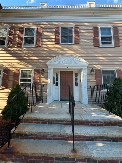 4-18 Weatherly Dr, Salem, MA, 01970-6645 | Card Image