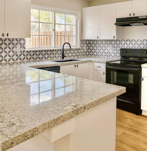 apt-102-14116 Sw 260th St, Homestead, FL, 33032-6679 | Card Image