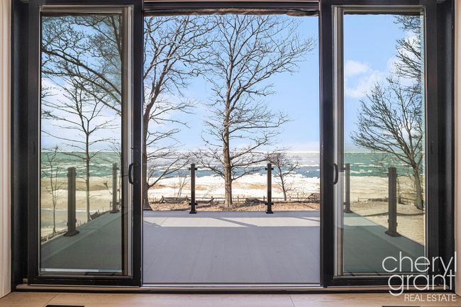 Upper Balcony | Image 41
