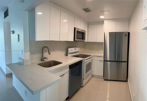 apt-409-8405 Nw 8th St, Miami, FL, 33126-3701 | Card Image