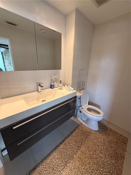1125 Ne 125th St, North Miami, FL, 33161-5034 | Card Image