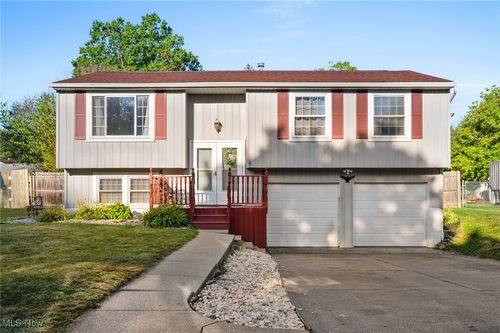 1120 Erin Dr, Kent, OH, 44240-2032 | Card Image