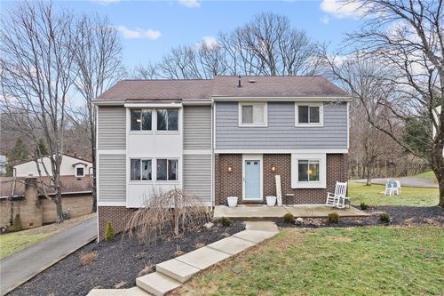 1486 Greendale Dr, Pittsburgh, PA, 15239-1142 | Card Image