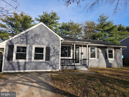 27 Sandal Ln, Willingboro, NJ, 08046-1014 | Card Image